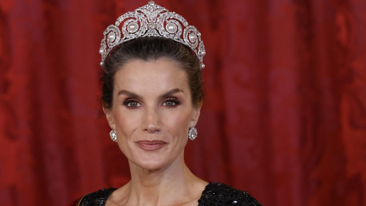 La reina Letizia rescata la tiara Cartier casi una década después: esta es su historia.