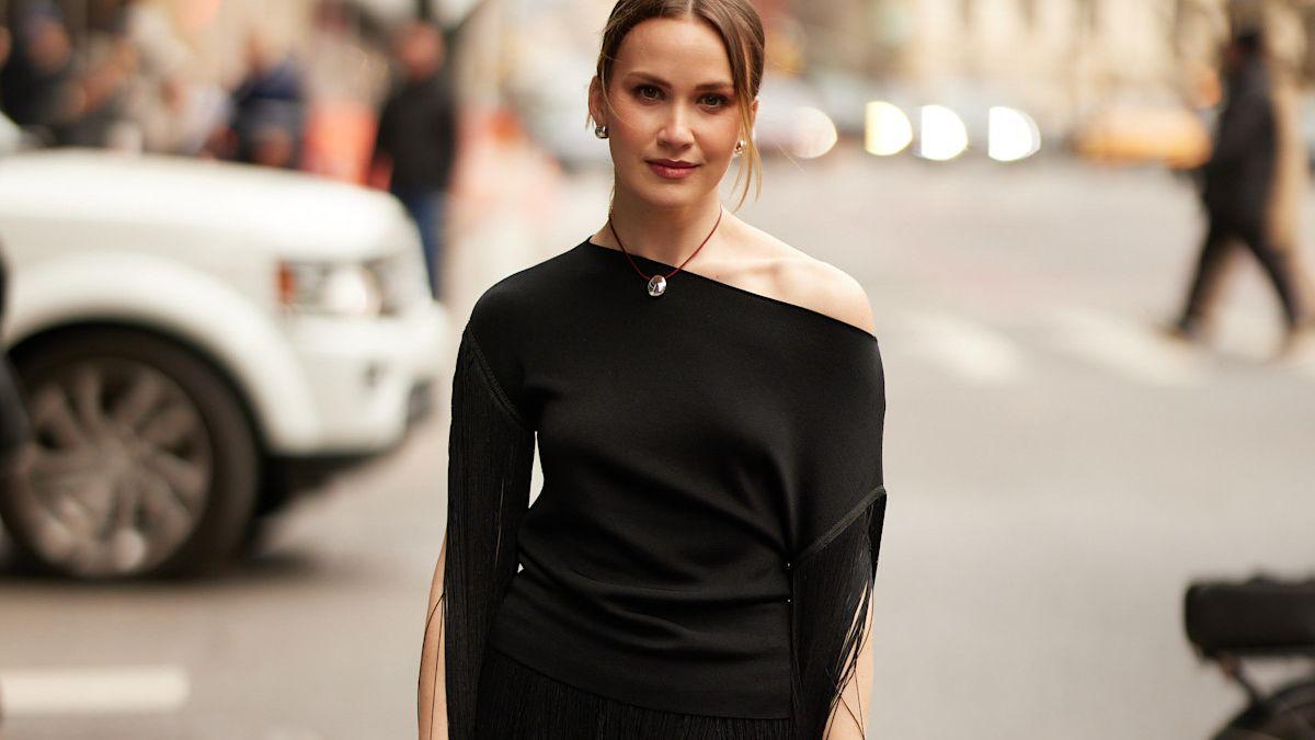 Las faldas con flecos de Zara para lucir esta Navidad