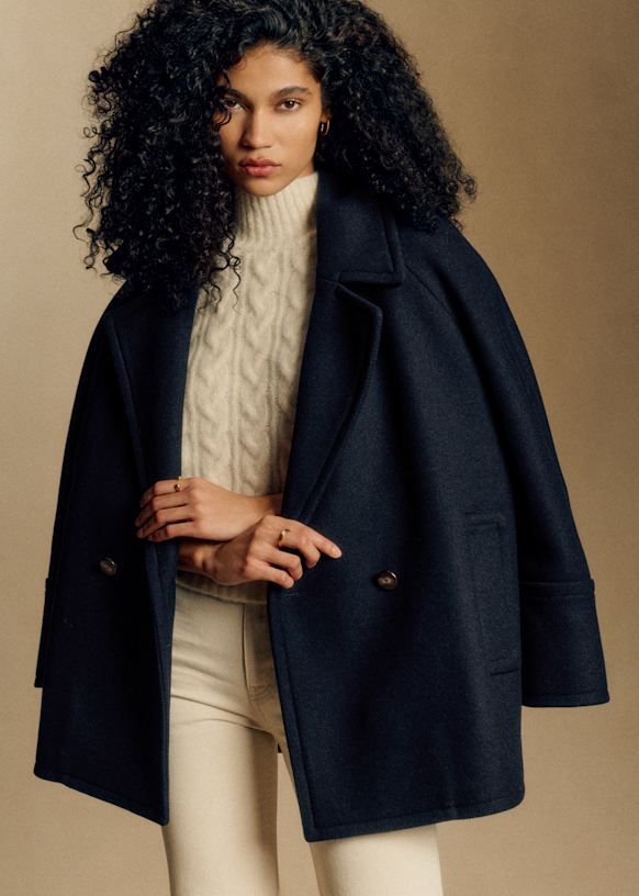Manteau en laine bleu marine