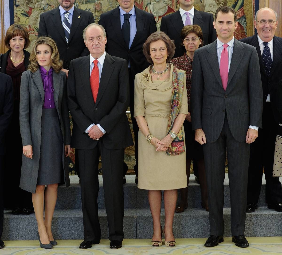 Doña Letizia portait ce chemisier en décembre 2011 lors d'une audience à Zarzuela