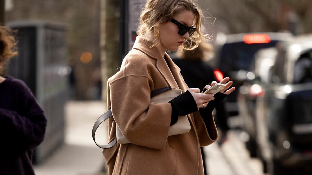 Mañana se esperan muchas colas en Zara por el abrigo camel definitivo: es muy elegante, de lana y perfecto para los días de mucho frío
