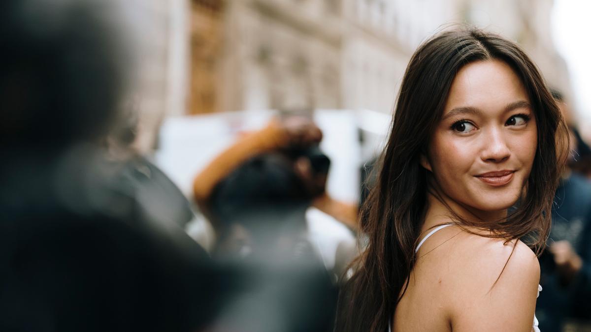Ni grumos ni manchas: los 3 pasos de la maquilladora Patricia Cuesta para unas pestañas perfectas
