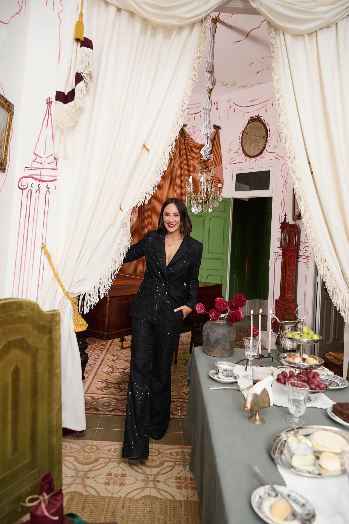 Costume noir à sequins de la collection Noël