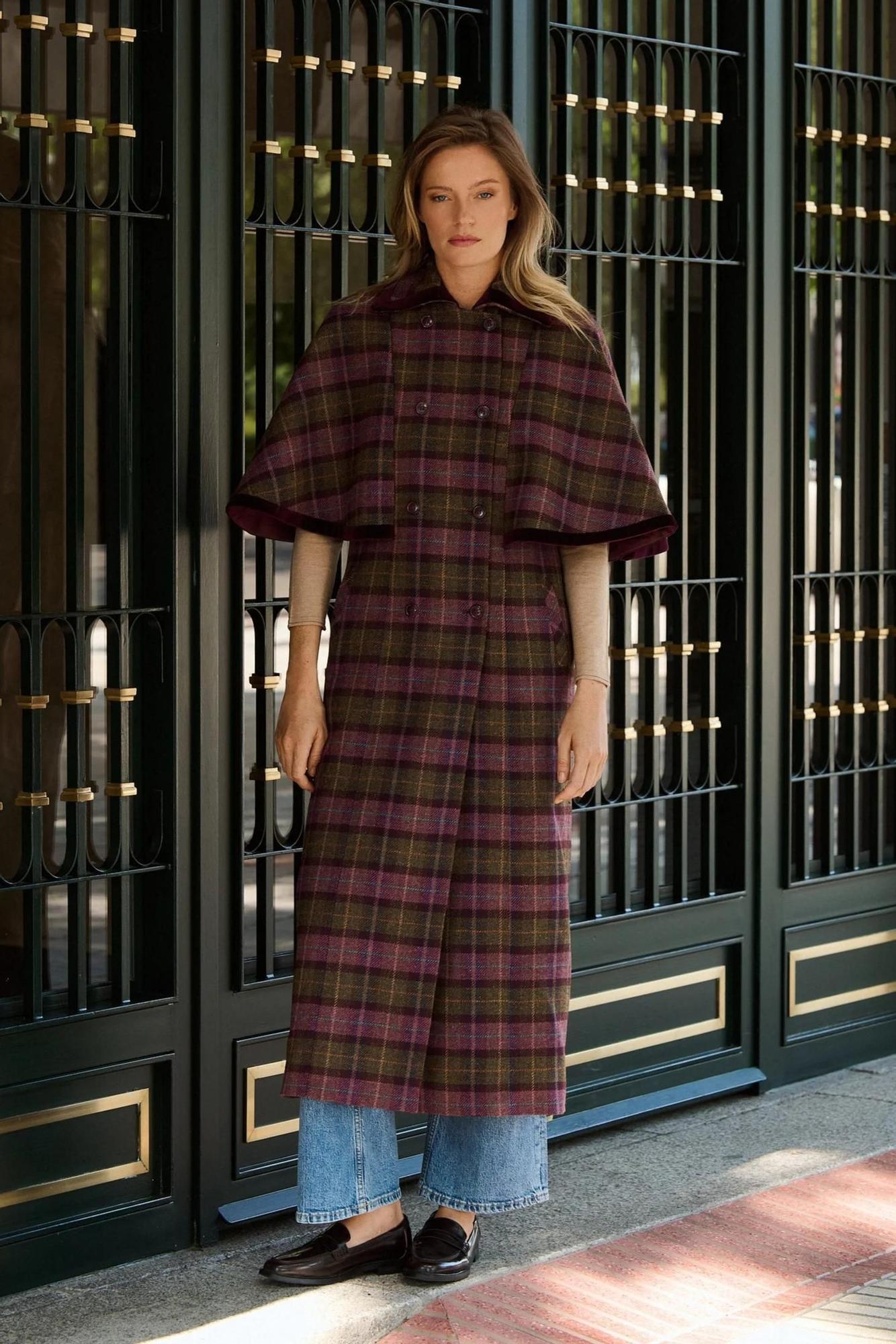 Manteau cape imprimé à carreaux