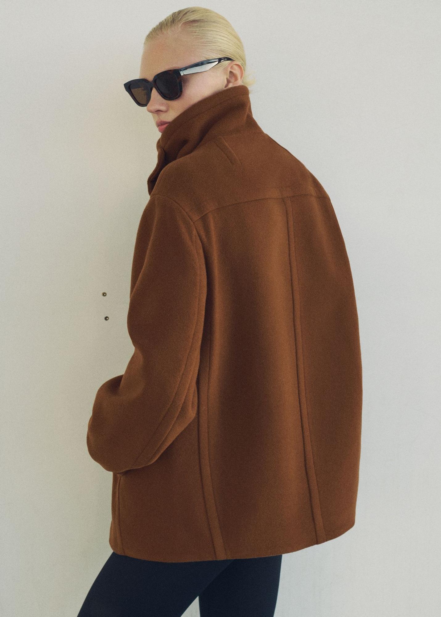 Manteau court en laine marron chocolat