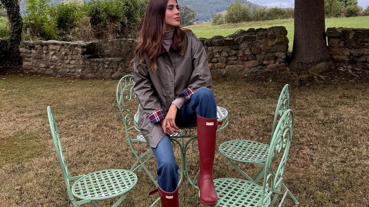 Muchas colas en el Stradivarius de Gran Vía de Madrid para conseguir la nueva chaqueta estilo Barbour: un clon por menos de 70 euros