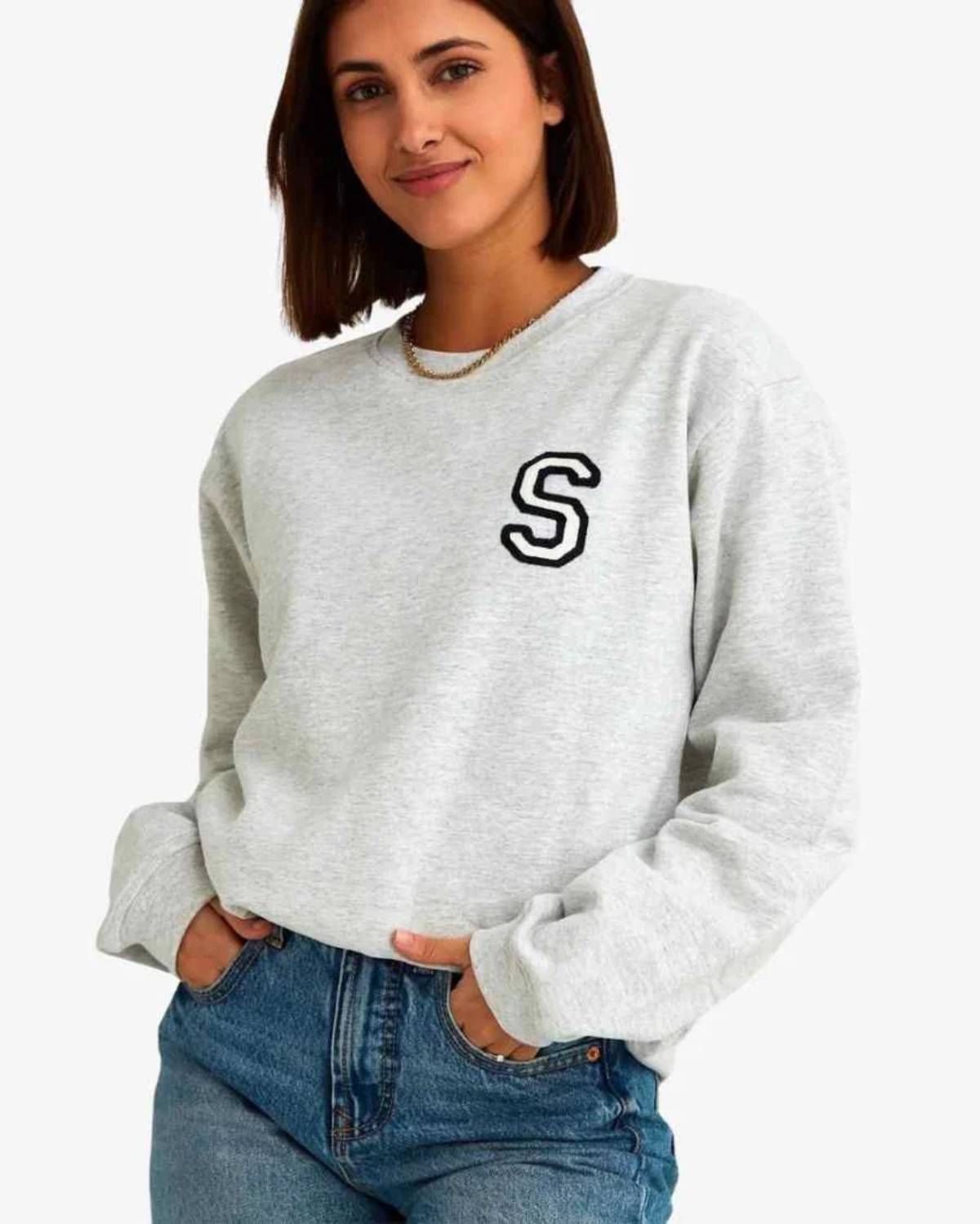 Sweat-shirt avec initiale, par Anitials