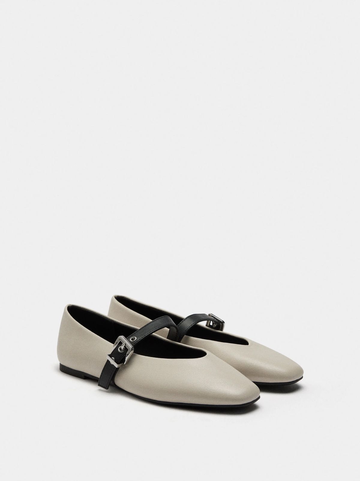 Parfois ballerines bicolores (12,99 euros).