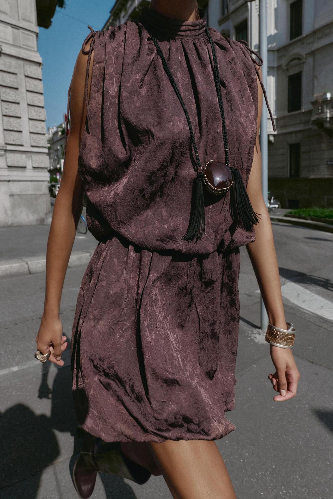 Robe courte en jacquard
