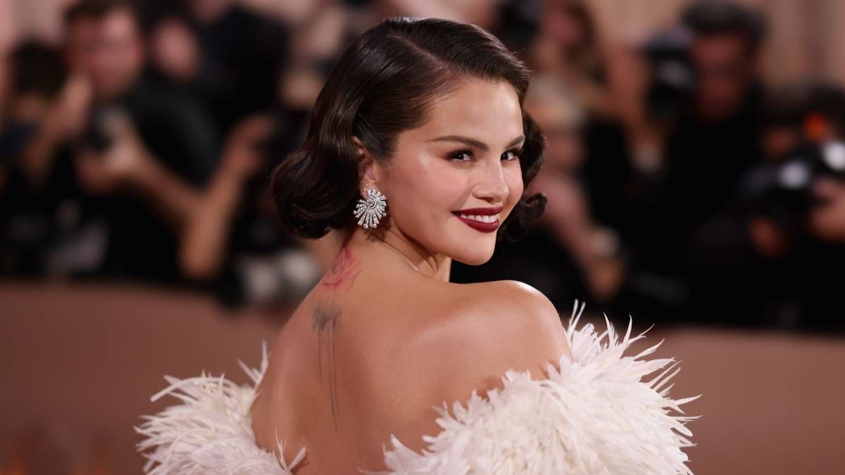 Selena Gomez triunfa con su look en los Globos de Oro 2026