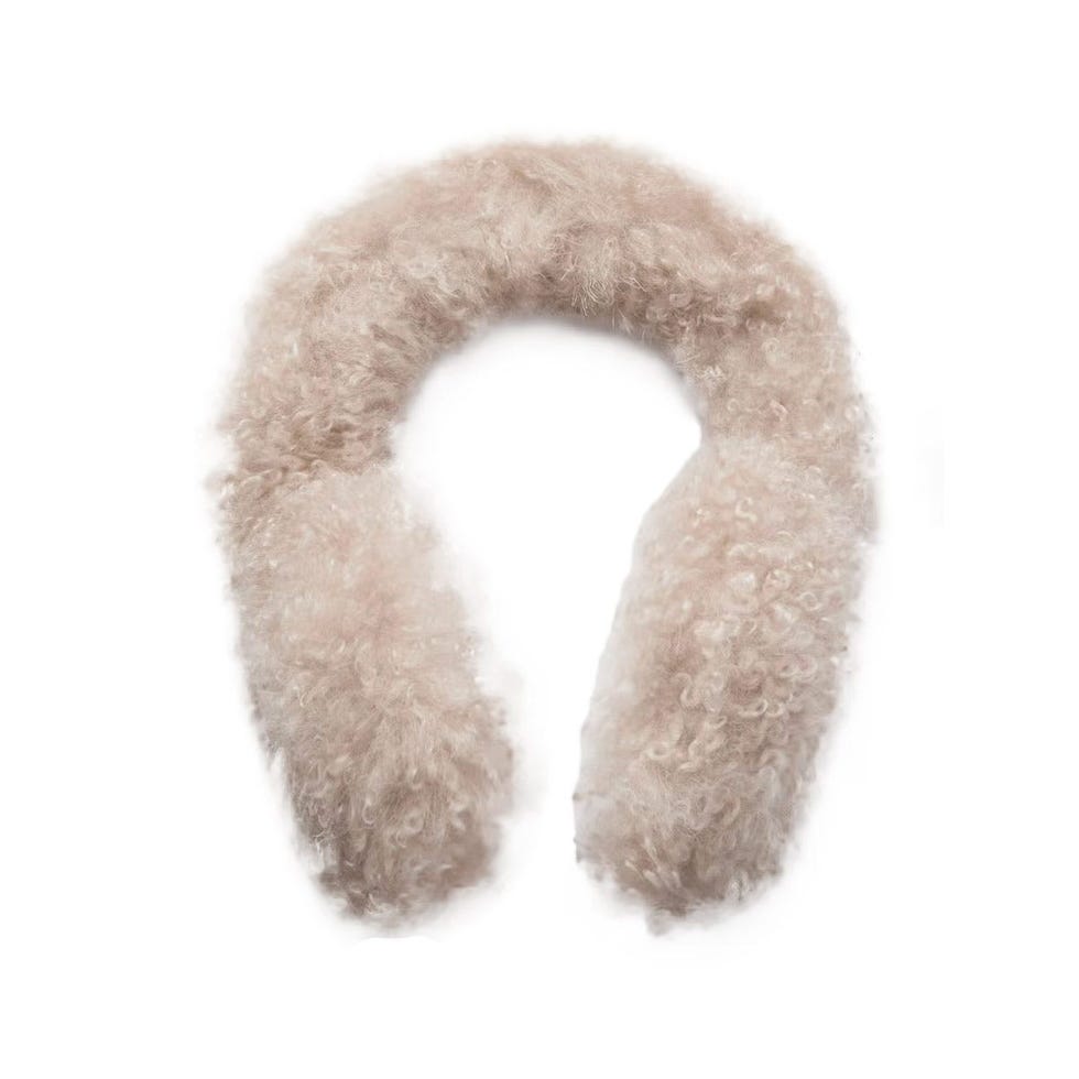 Cache-oreilles en peau de mouton bordée de laine