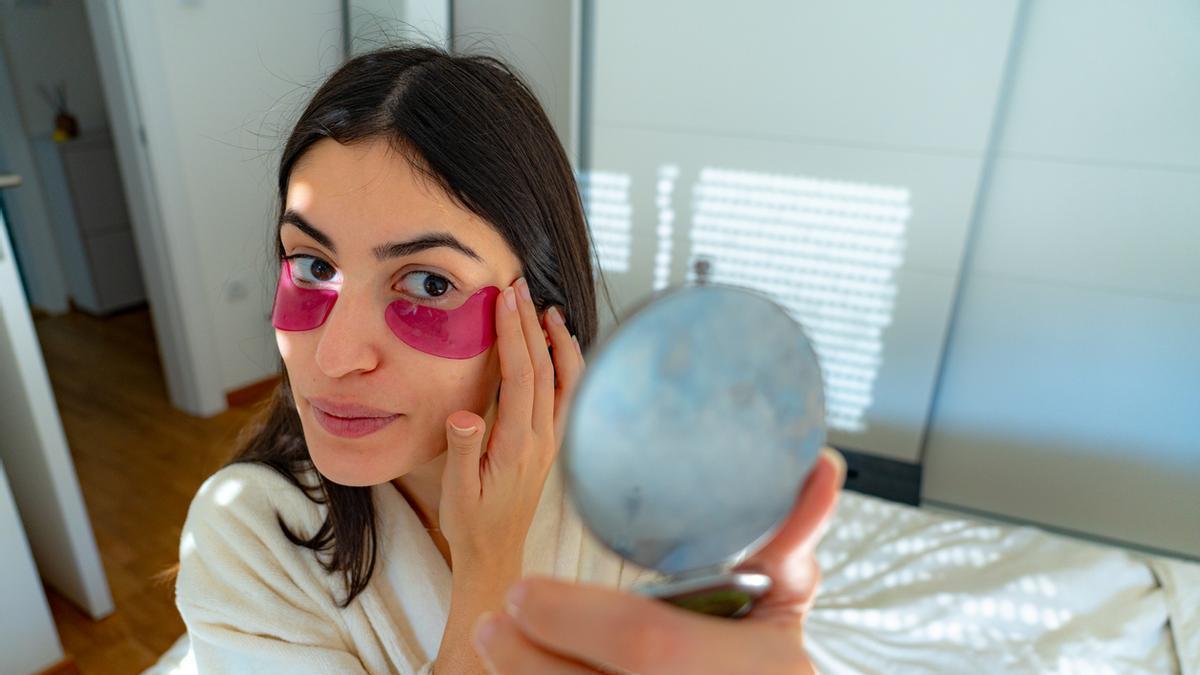 Cremas, sérums y parches: cómo acertar con el contorno de ojos según las expertas en cosmética