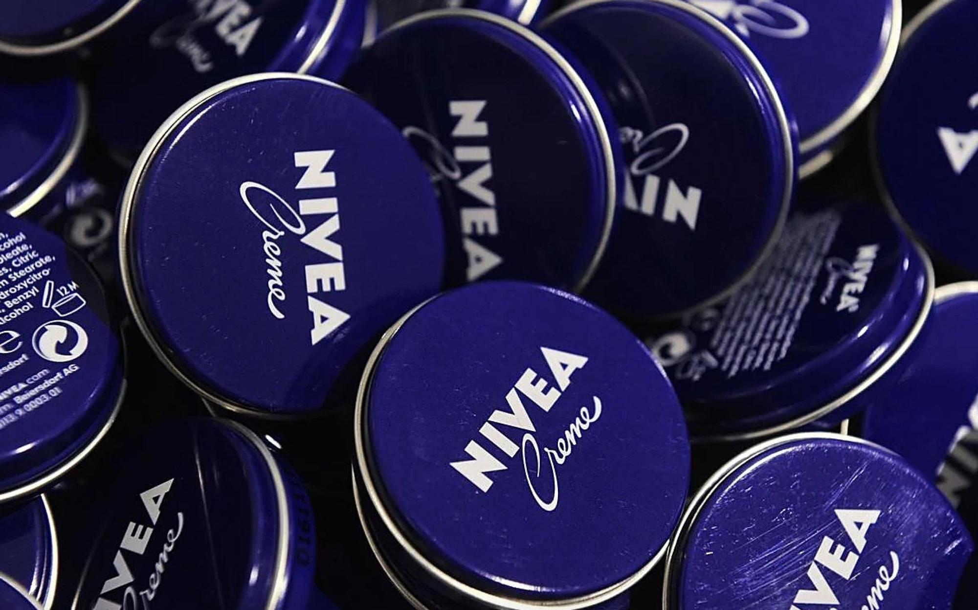 Bouteille bleue Nivea