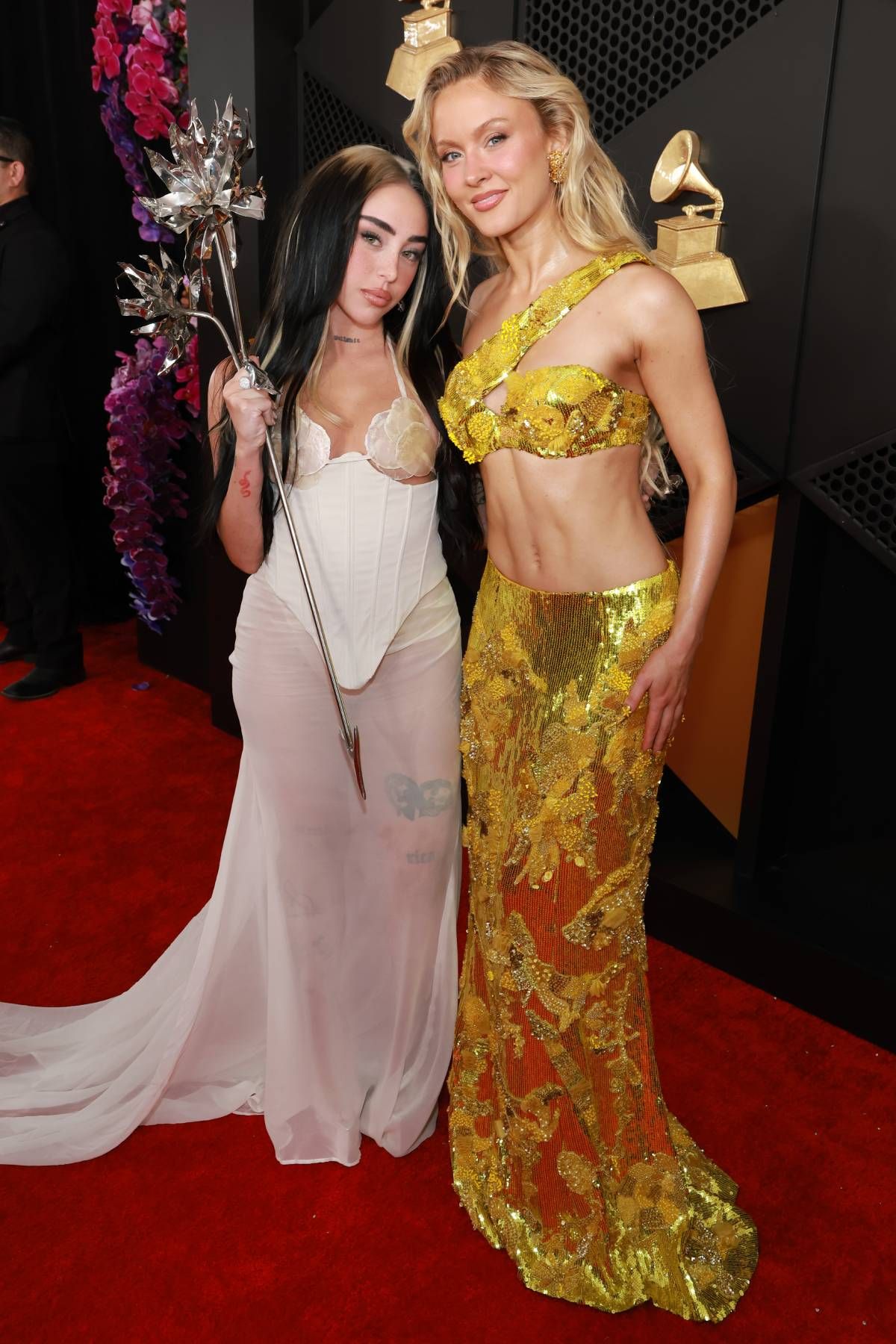 Nicki Nicole et Zara Larsson sur le tapis rouge des Grammys 2026