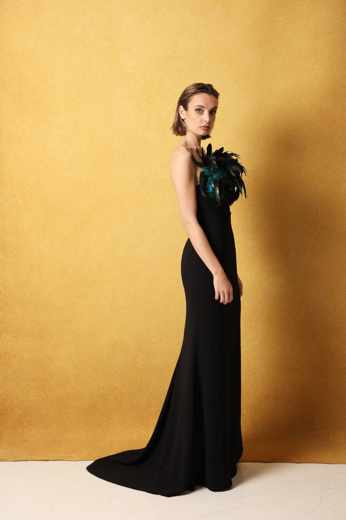 Robe à plumes 'Goris', de la collection 'Herminia' de Bouret