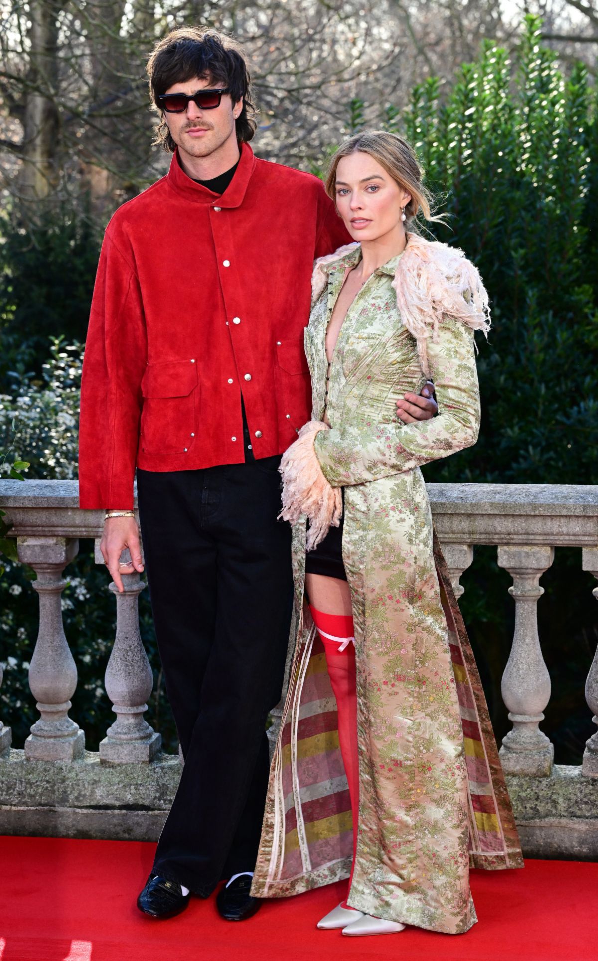 Margot Robbie et Jacob Elordi présentent « Wuthering Heights » à Londres.
