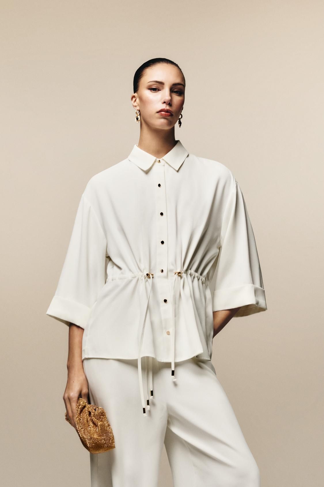 Chemise nouée à la taille
