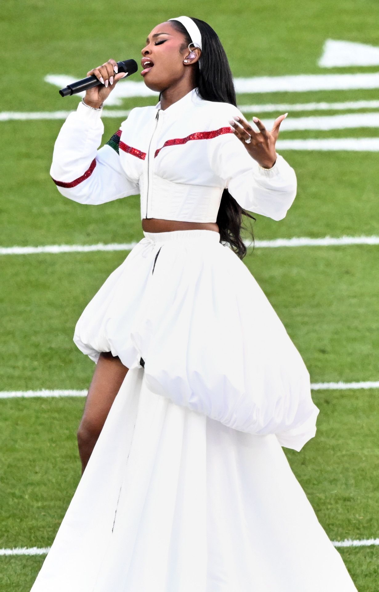 L'hommage de Coco Jones à Whitney Houston au Super Bowl