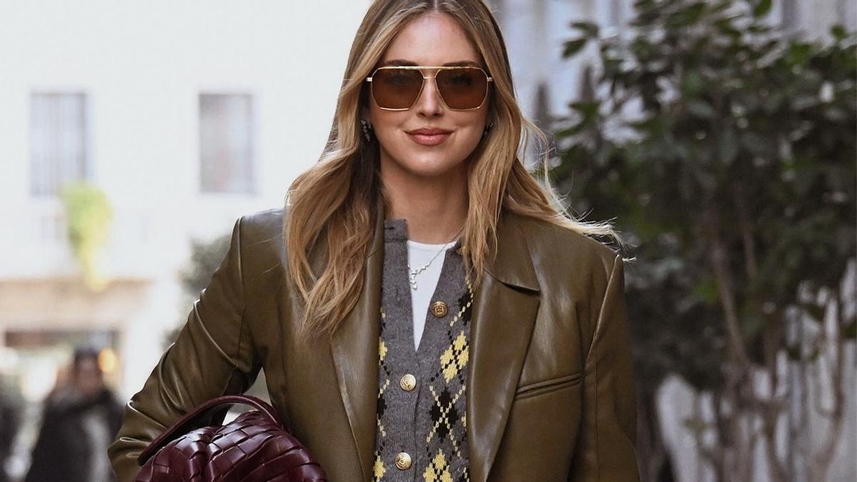 Mañana se esperan colas kilométricas en El Corte Inglés por el bolso de Tous que obsesiona a las expertas en moda: lujo silencioso con súper descuento, disponible en tres colores