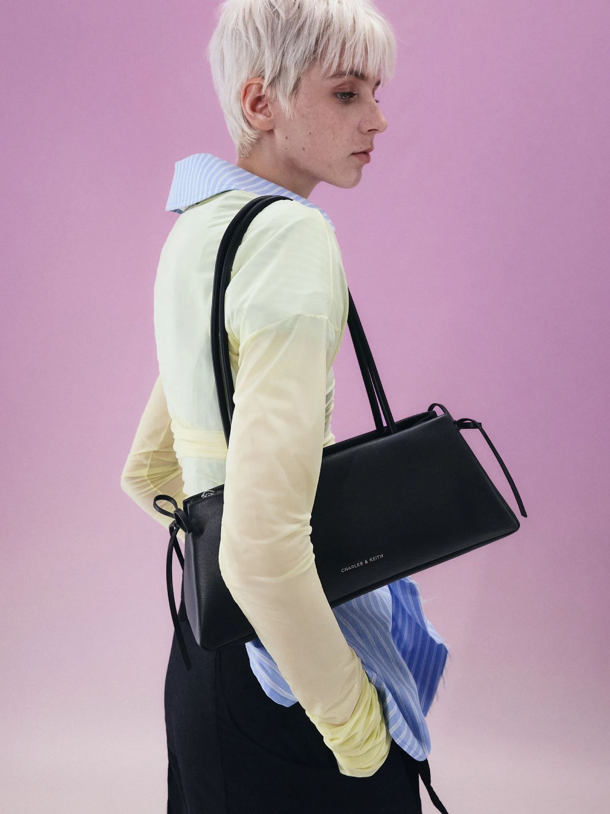 Charles & Keith (105 euros).