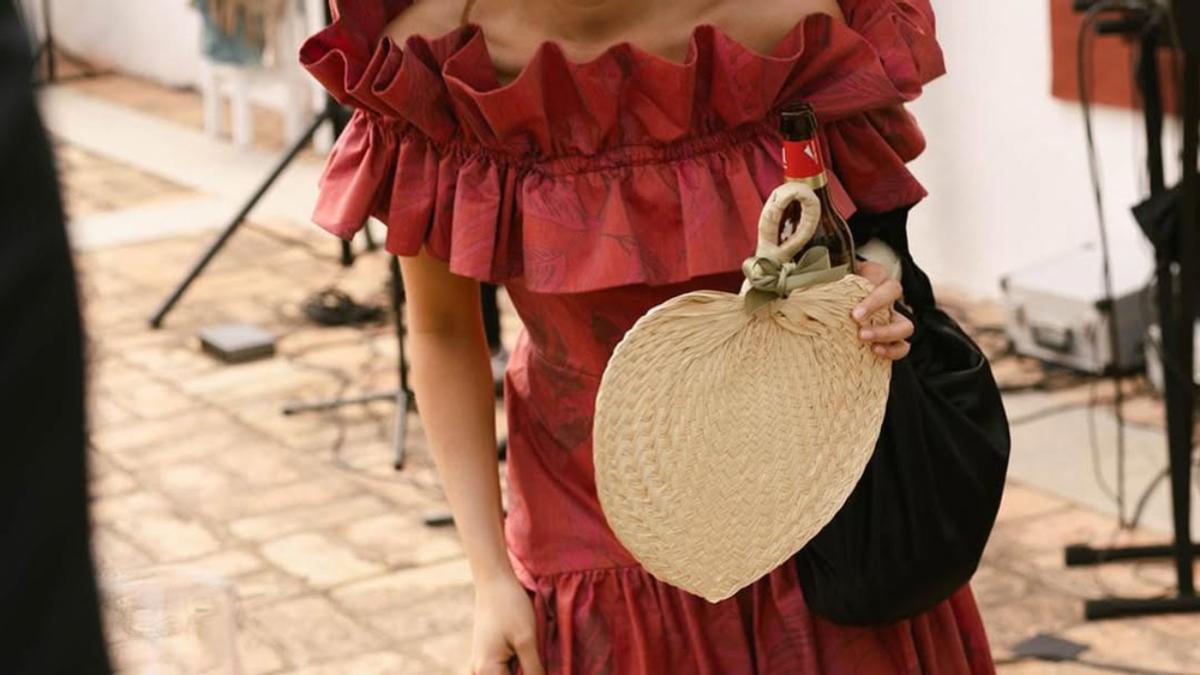Tu amiga se casa esta primavera 2026 y no sabes qué ponerte: 10 vestidos de invitada muy elegantes con los que acertar seguro (según una editora de moda)