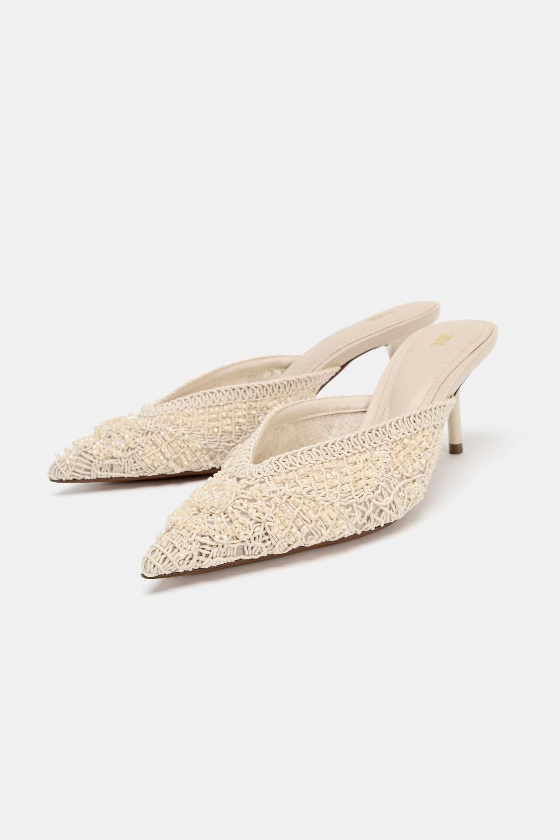 Chaussures de mariage dos nu avec applications