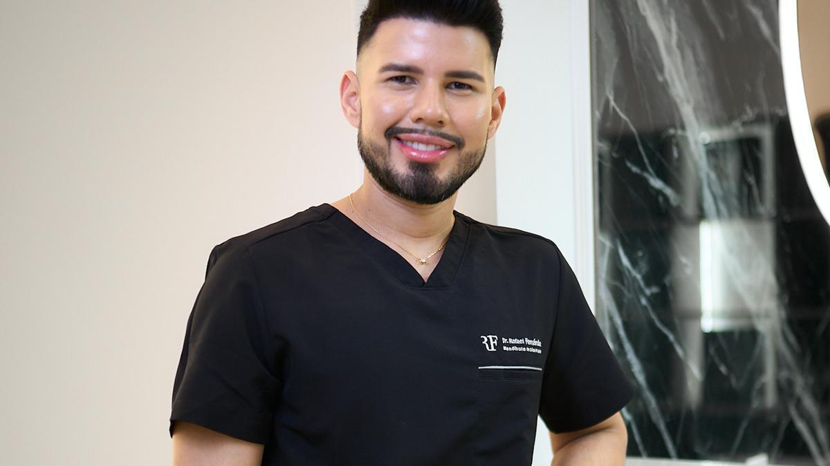 Rafael Fernández, médico estético: "Cuando alguien tiene un evento importante como la alfombra roja de los Goya, siempre explico que no es momento de improvisar tratamientos agresivos, sino de elegir protocolos que aporten luz, uniformidad y frescura de forma segura"