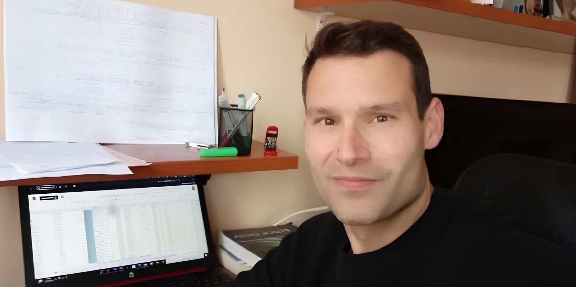 Dr. Jesús Álvarez-Herms, experto en biomedicina.