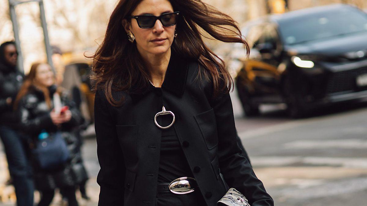 Las faldas midi con cinturón de Zara