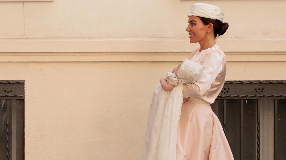 Esta es la marca preferida de las mujeres sevillanas con más estilo donde encontrar los vestidos de invitada de bautizo más elegantes y a precios asequibles