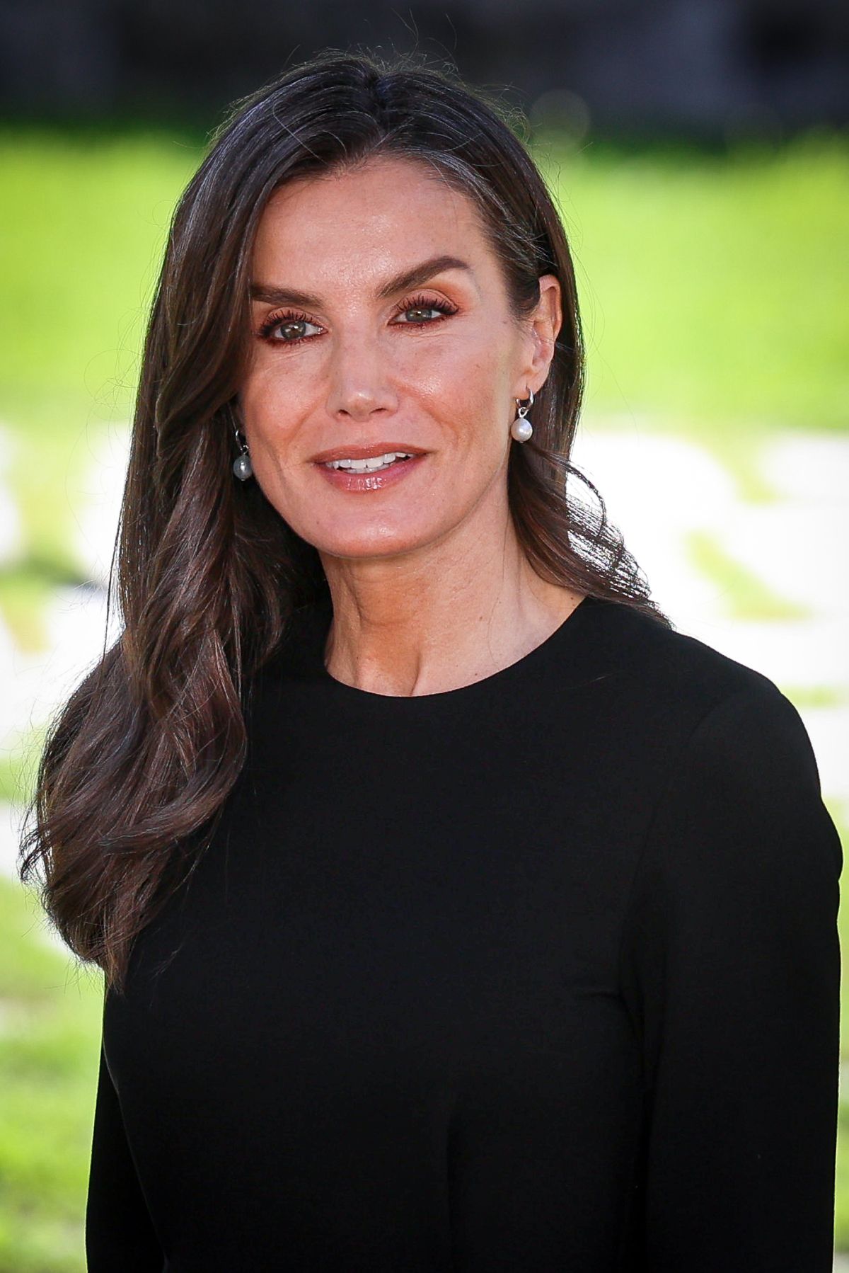 La coupe de cheveux de la reine Letizia avec des dégradés et du volume.