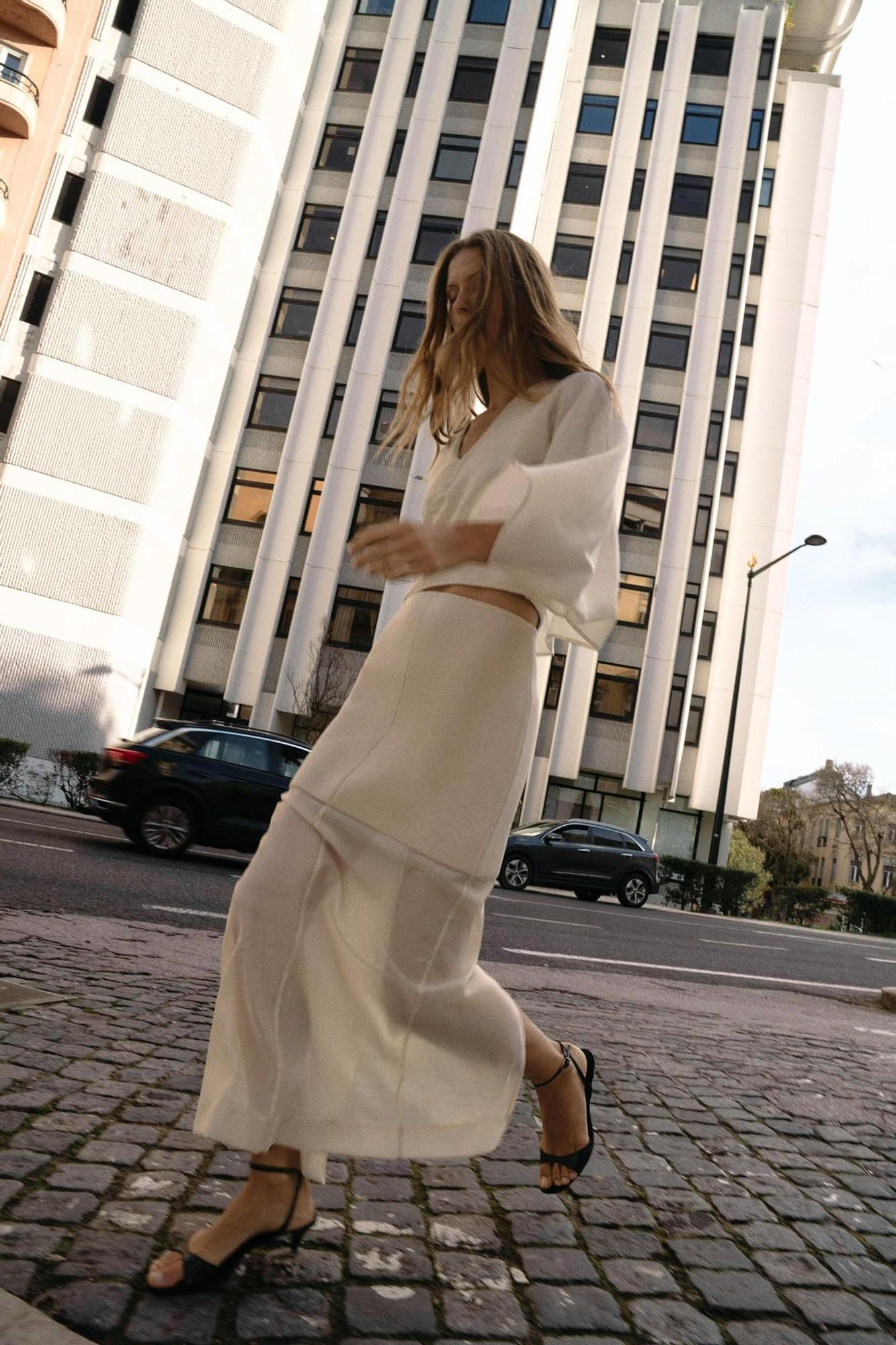 Jupe midi droite en maille combinée