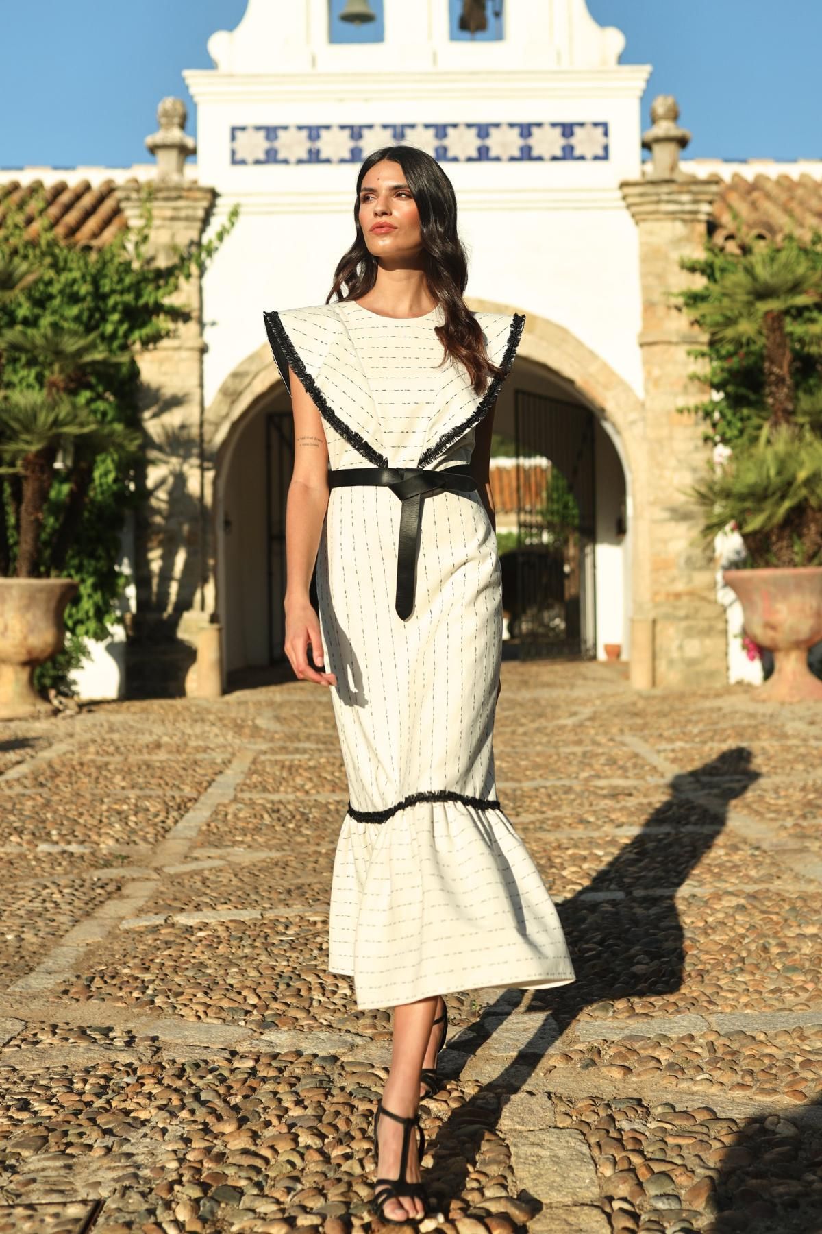 Robe d'invité à volants