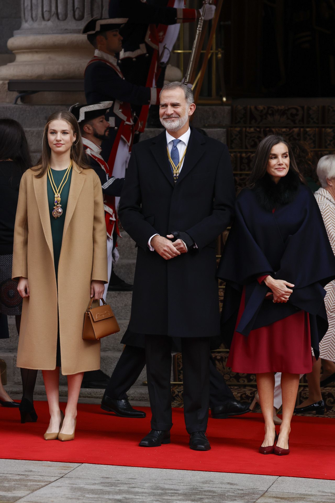 Princesse Leonor avec sac Carolina Herrera
