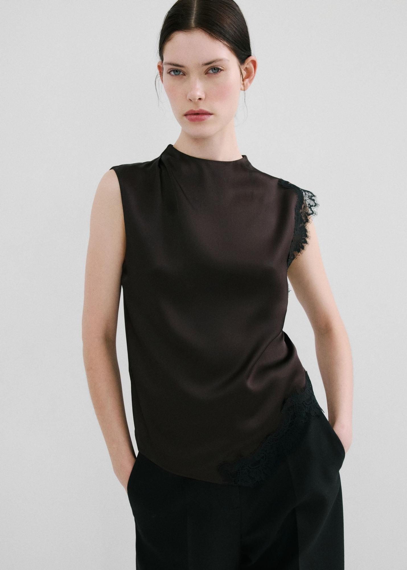 Top en dentelle marron