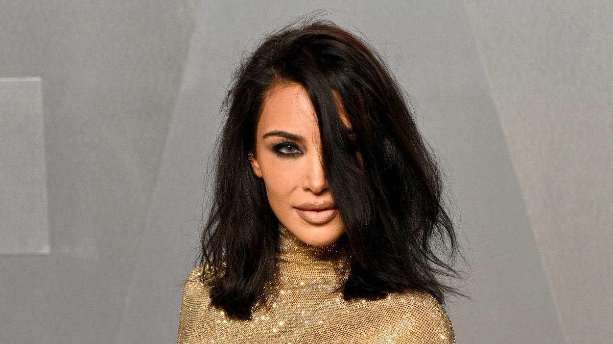 Kim Kardashian se inspira en Vicky Martín Berrocal para los Premios Oscar con un vestido idéntico