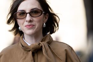 Ce vendredi 20/03, il y aura des files d'attente de plusieurs kilomètres chez Lidl pour obtenir la crème solaire pour le visage de la couleur la plus désirée