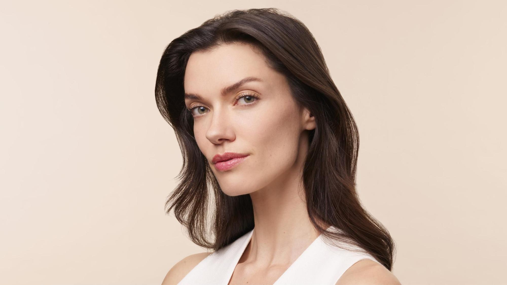 Le secret d'une peau plus jeune : on vous dévoile quel est le produit star