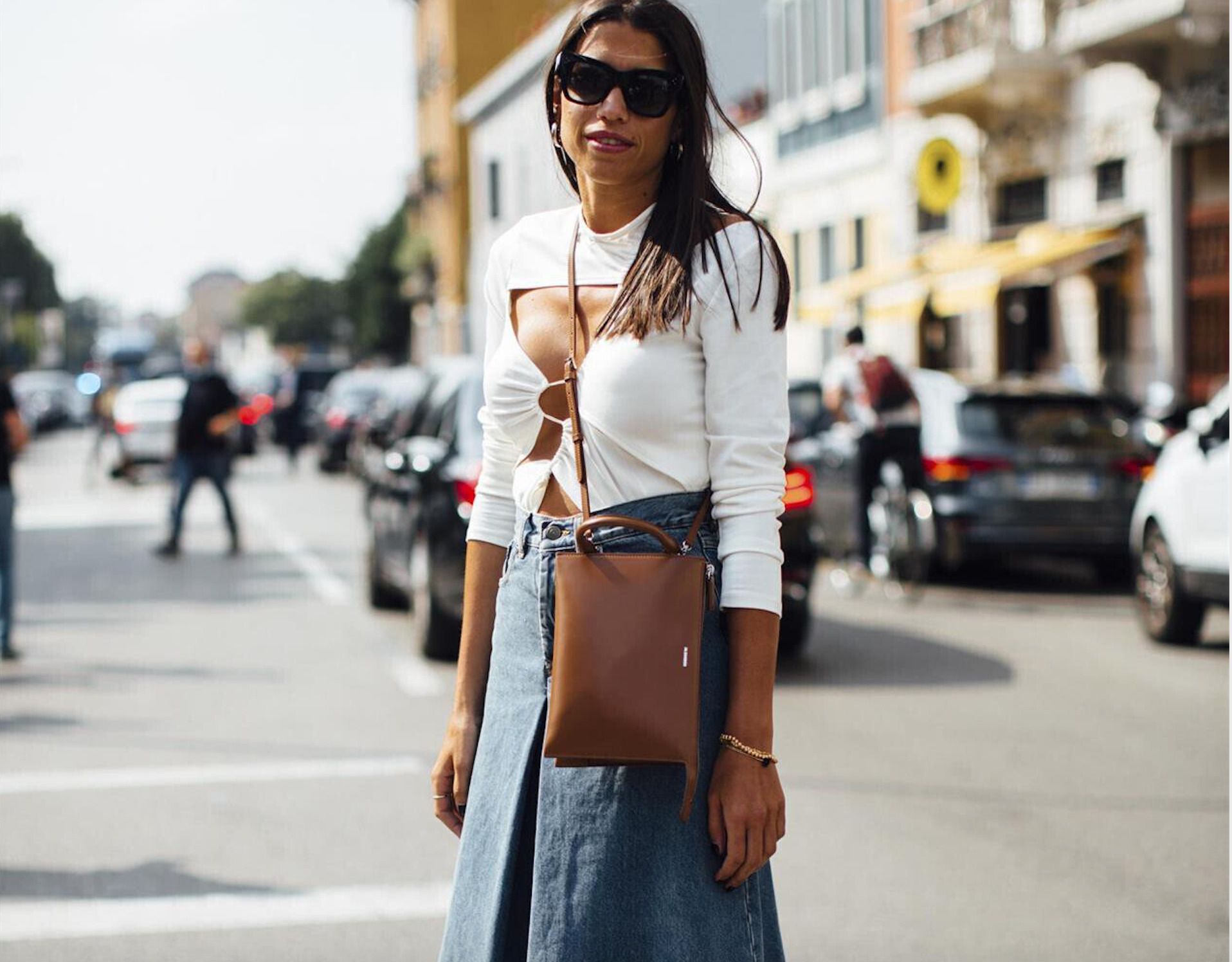 Acaba de llegar a Zara la falda vaquera que arrasará esta primavera 2026: es larga y cuesta menos de 26 euros