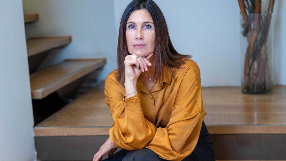 María Pérez de Villaamil, experta en dermocosmética: "La Nivea del bote azul no es recomendable como crema habitual de la rutina de cuidado facial. A partir de los 50 la piel necesita activos que estimulen la regeneración celular, mejoren la hidratación y favorezcan la elasticidad"