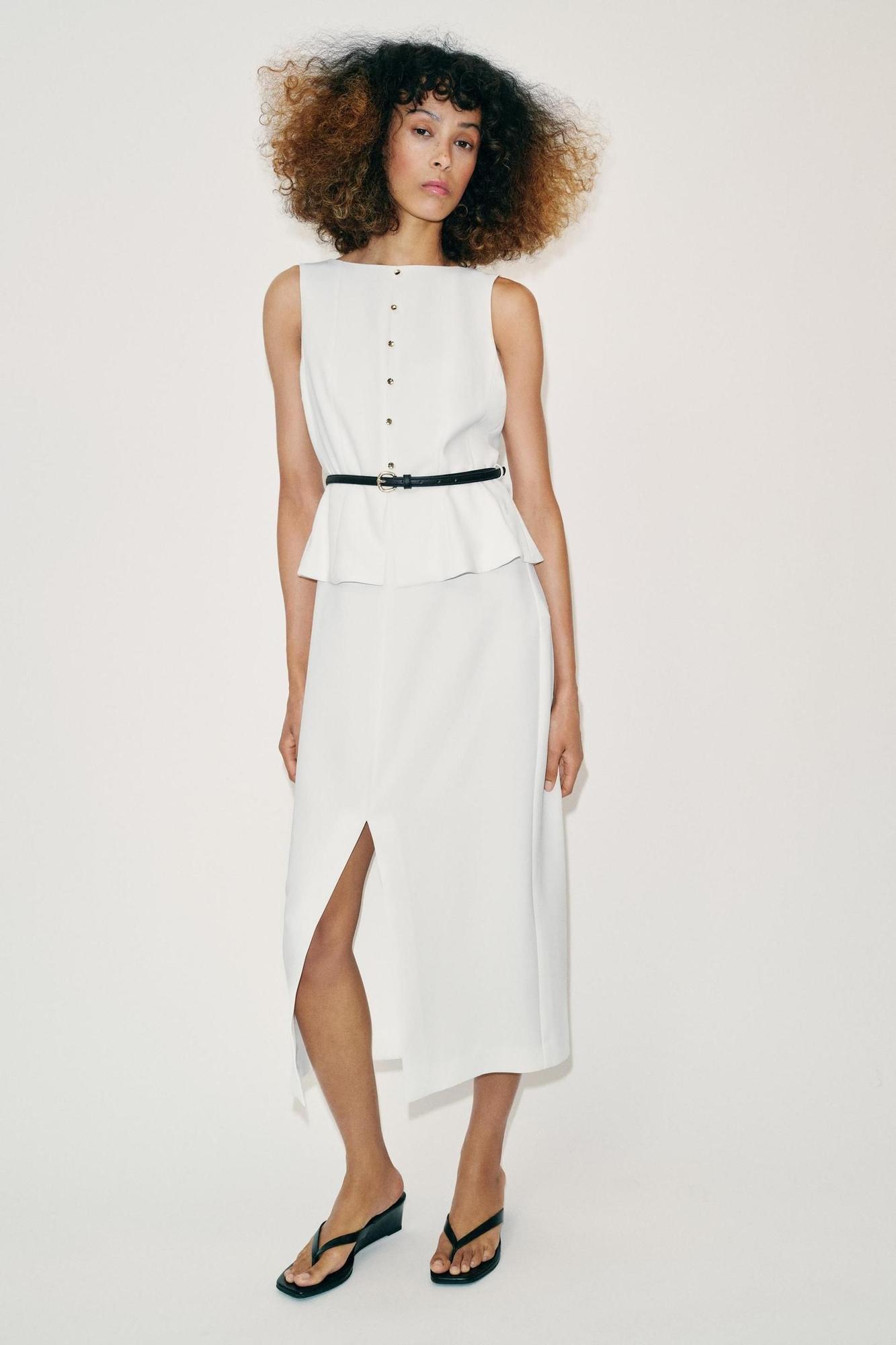 Robe midi blanche avec ceinture