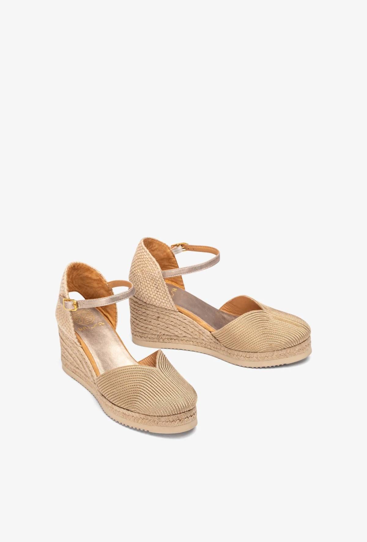 Espadrilles avec coin en dentelle tressée, par Unisa