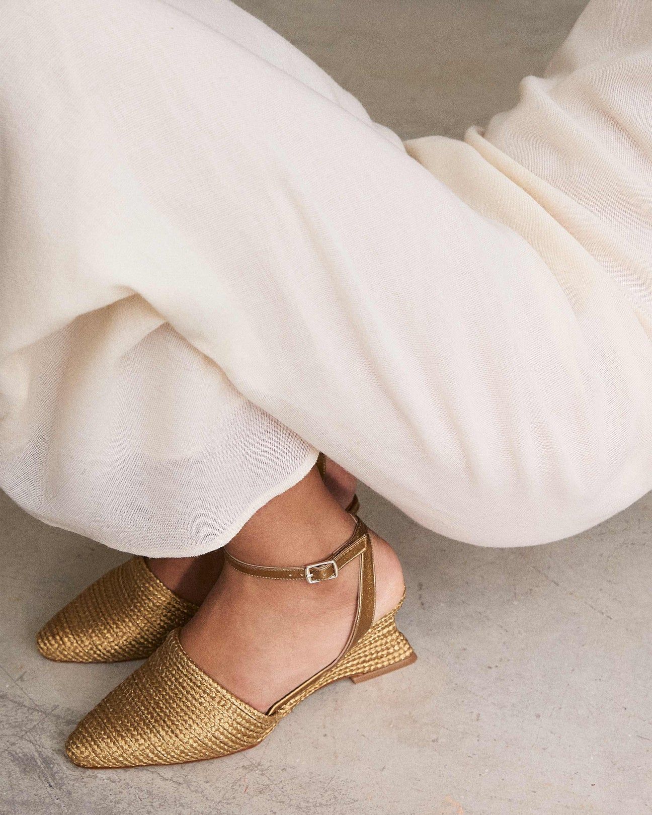 Espadrilles compensées basses dorées