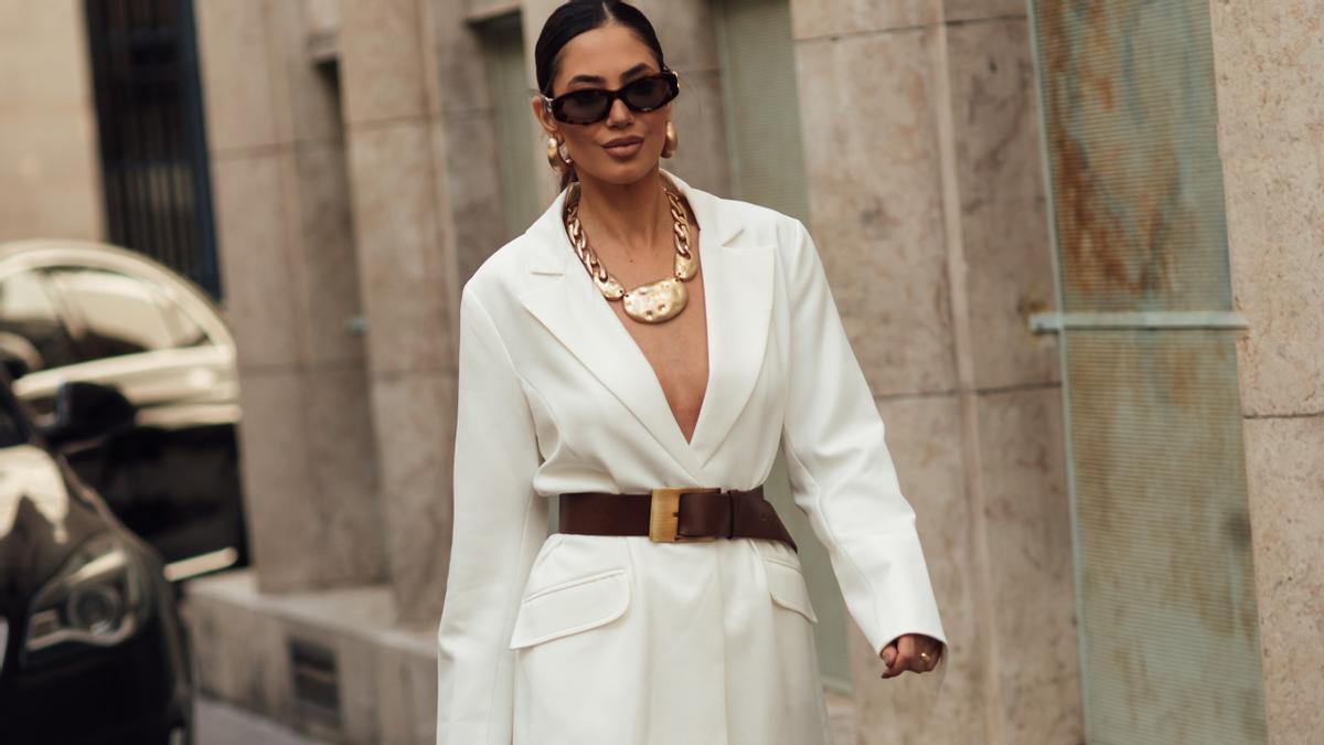 Recién aterrizadas en Zara las faldas midi de tendencia lujosa perfectas para la Semana Santa 2026 y la Feria de Abril: quitan años de encima y son pura elegancia