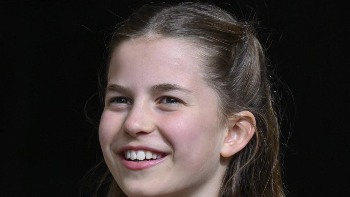 La princesa Charlotte, digna heredera del estilismo de Kate Middleton en la misa del domingo de Pascua