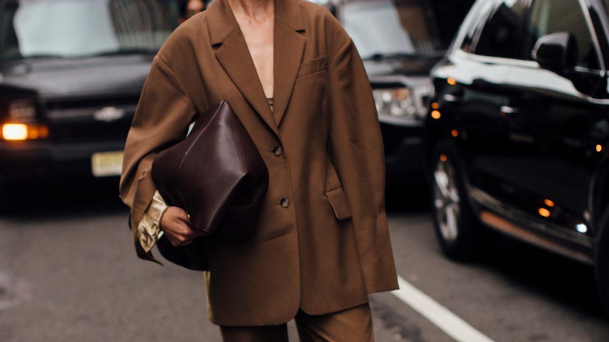 Mi madre +50 ha descubierto en Lefties el conjunto monocolor de estilo lujoso más elegante y cómodo para la primavera 2026: rejuvenece a cualquier edad