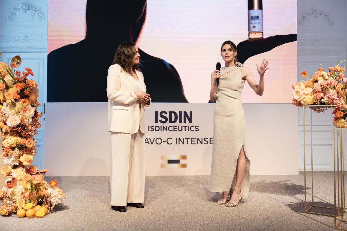 Amaia Salamanca, nouvelle ambassadrice de la dernière innovation anti-âge d'ISDIN.