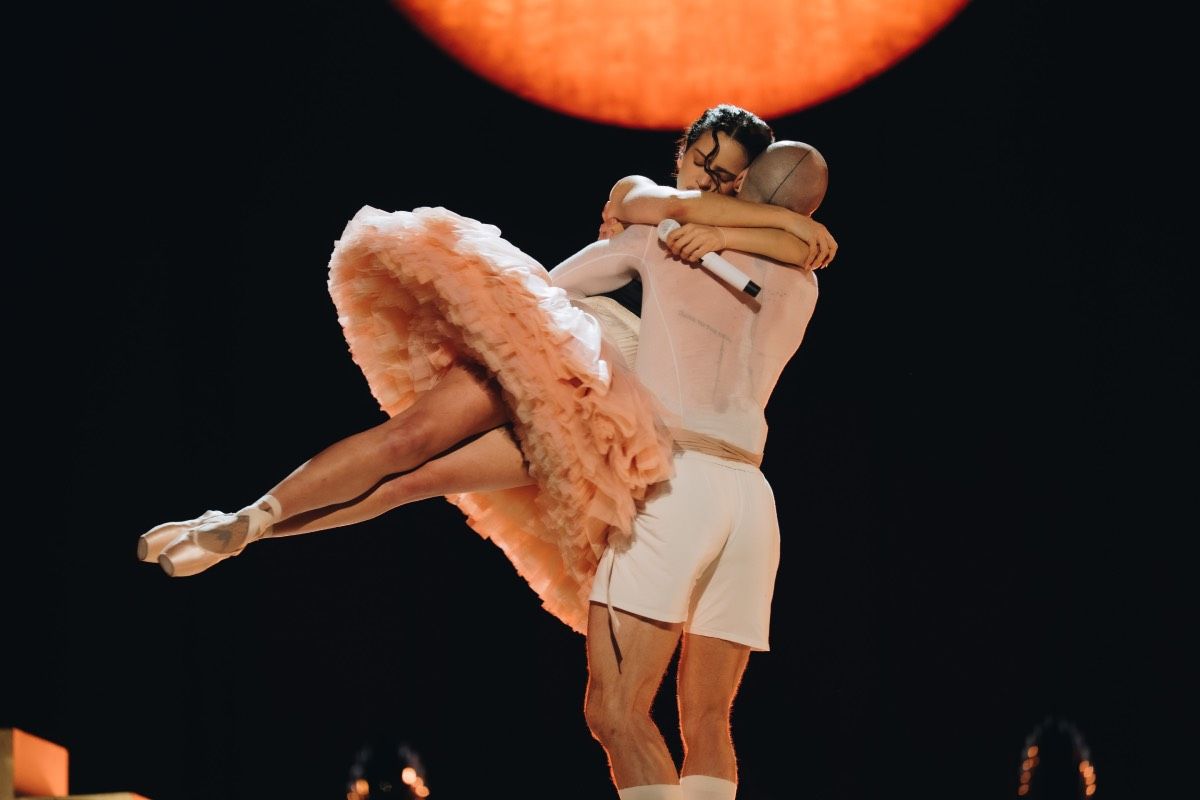 Rosalía sur le LUX TOUR