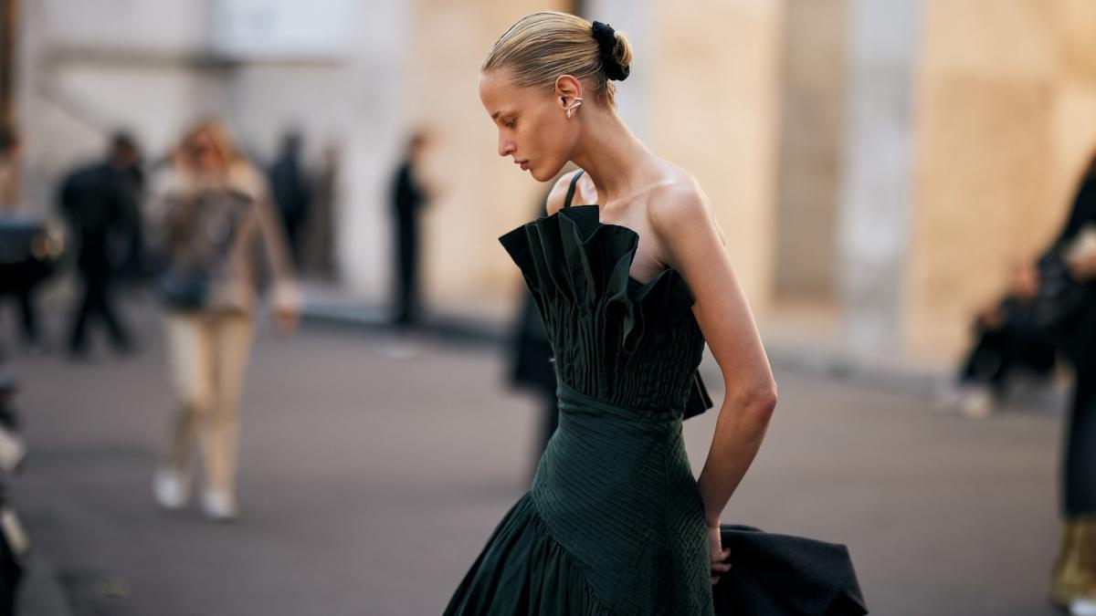 Los peinados más fáciles e ideales para completar tu look de invitada