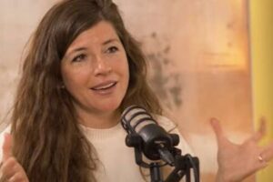 Marta León, experte en hormones : « Boire de l'eau avec du vinaigre 10 minutes avant de manger évite les pics de sucre et aide à perdre du poids »